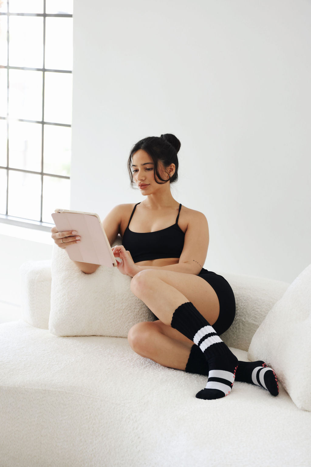 Wanda Luxury Grip Sock